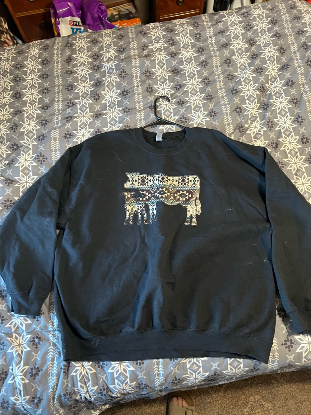 Gildan Black Crewneck Sweatshirt with Patterned cow Graphic
